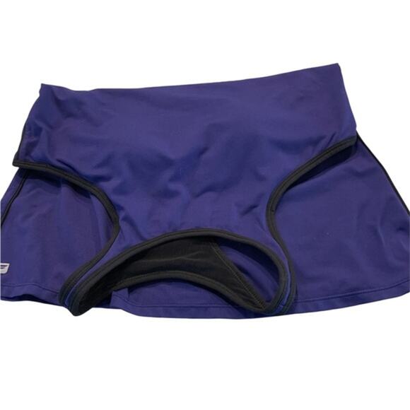 Fabletics neve light support sports top size‎ Small Vixen and black - Picture 9 of 11